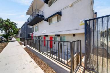 Main picture of 1121 Daisy Ave
