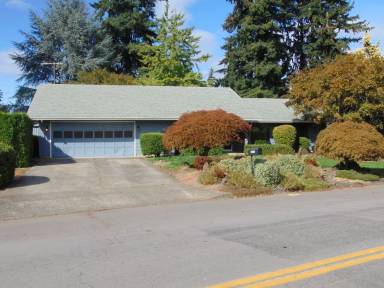 Main picture of 10218 NE 9th St