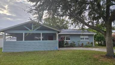 Main picture of 415 Lochmond Dr