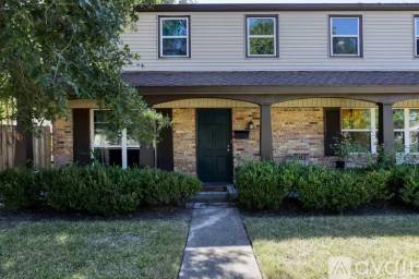 Main picture of 5831 Cerritos Dr