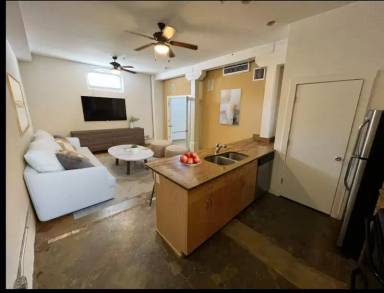 Main picture of 141 E Wythe St