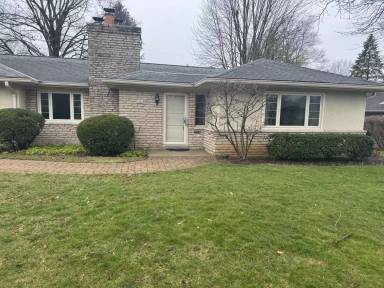 Main picture of 2463 Brixton Rd