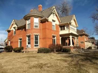 Main picture of 304 E Mullberry