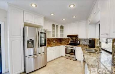 Main picture of 17768 Maplewood Dr