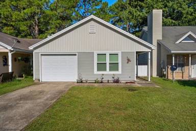 Main picture of 10 Carie Way