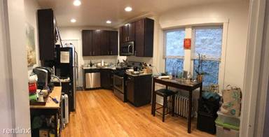 Main picture of 3422 W Foster Ave