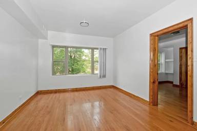 Main picture of 2919 W 60th St