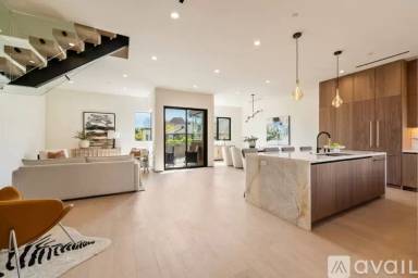 Main picture of 836 Waterloo St
