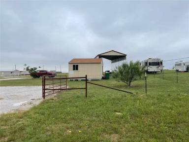 Main picture of 10455 FM 455 W