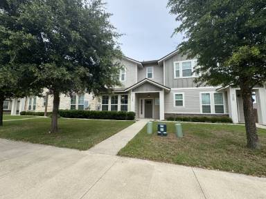 Main picture of 724 Westfield Blvd