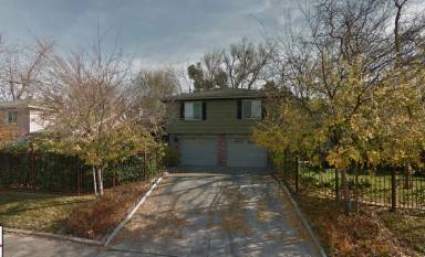Main picture of 3050 Watt Ave