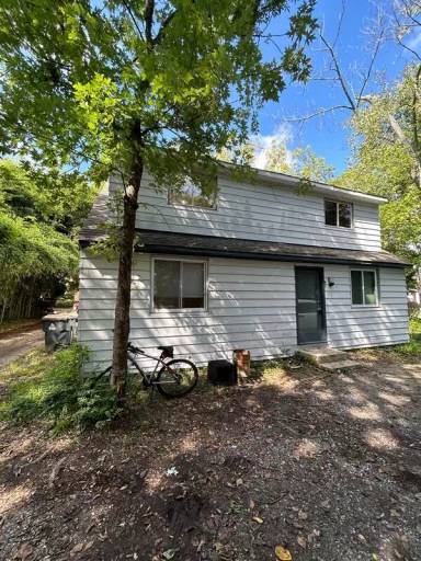 Main picture of 305 N Boundary St