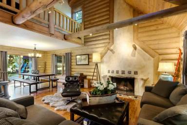 Main picture of 465 Sylvan Dr