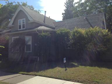 Main picture of 642 NW 11th St