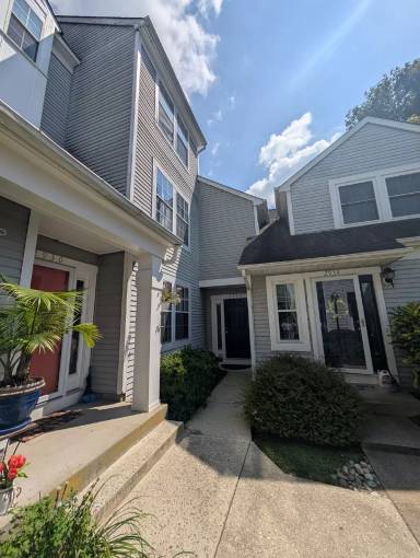 Main picture of 2932 McGee Way