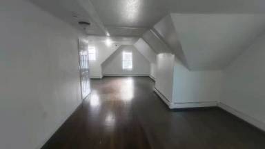 Main picture of 266 Sargeant St