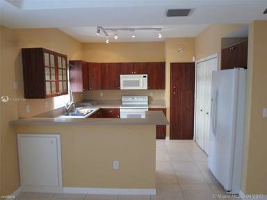 Main picture of 8351 SW 124th Ave