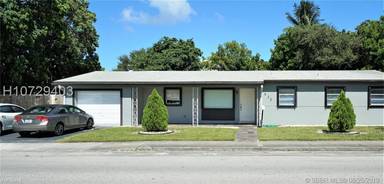 Main picture of 1525 N 26th Ave