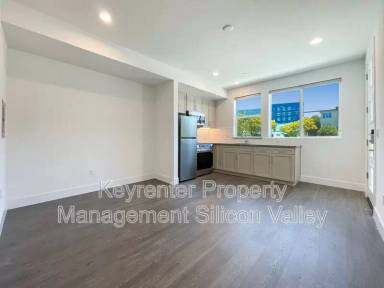 Main picture of 333 Montague Expy