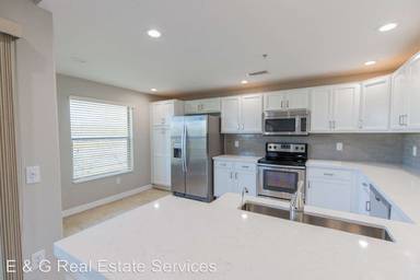 Main picture of Bella Monte At Desert Ridge