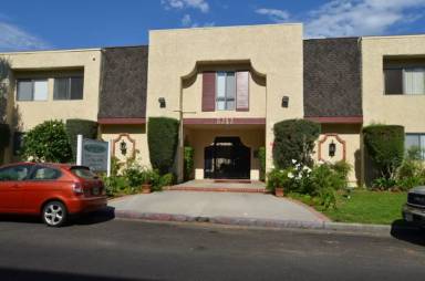 Main picture of 5242 Radford Ave