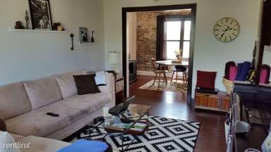 Main picture of 2506 N Sacramento Ave