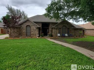 Main picture of 3513 Quail Crest St