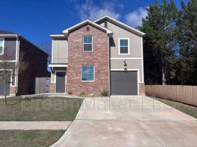 Main picture of 2819 Clifton Ter