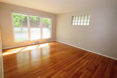 Main picture of 625 W Steins St
