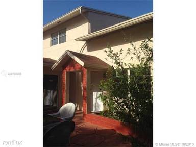 Main picture of 10823 SW 147th Pl