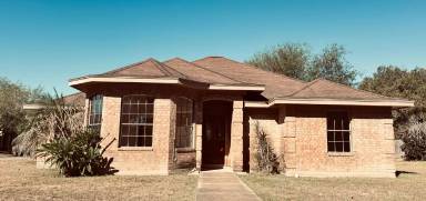 Main picture of 1305 James Cir