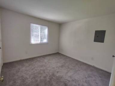 Main picture of Maple Ridge Apartments