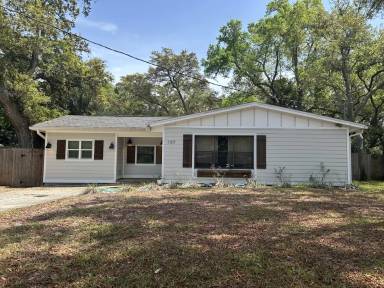 Main picture of 107 Ferry Rd NE