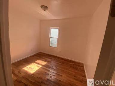 Main picture of 292 14th Ave