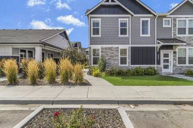 Main picture of 5987 S Jessenia Ln