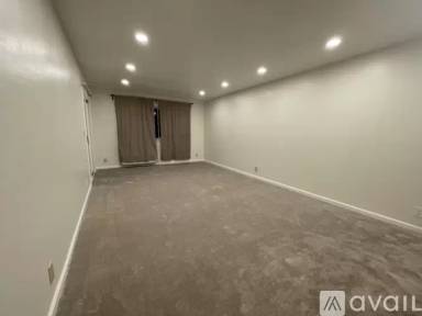 Main picture of 980 Kiely Blvd