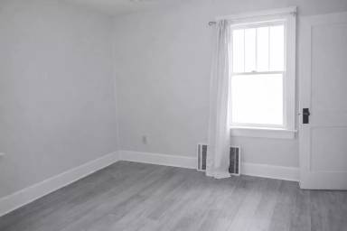 Main picture of 2017 37th St NW