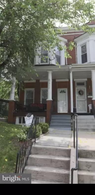 Main picture of 3641 Cottage Ave