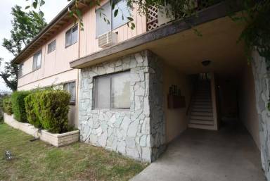 Main picture of 6245 Cahuenga Blvd