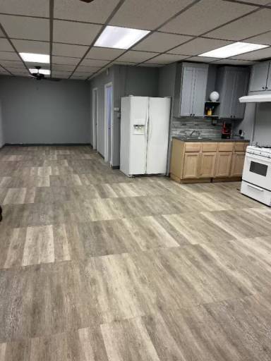 Main picture of 12940 Prairie Ave