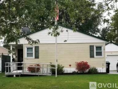 Main picture of 42 Patton Rd