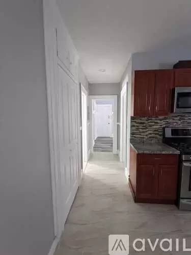 Main picture of 865 Stuyvesant Ave