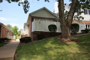 Main picture of 173 Carriage Ct