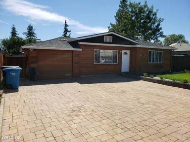 Main picture of 2672 Fair Oaks Ave