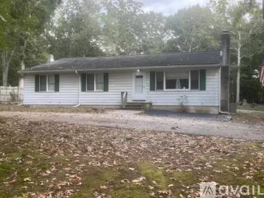 Main picture of 52 Summit Dr