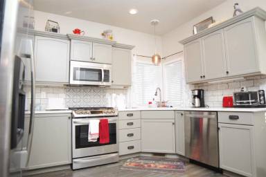 Main picture of 9726 W Sleepy Hollow Ln