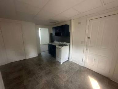 Main picture of 632 Roosevelt Ave