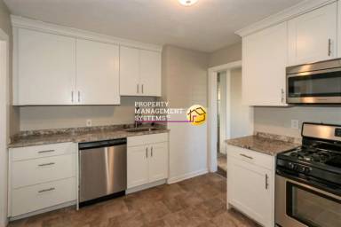 Main picture of 126 E Whitlock Ave