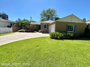 Main picture of 6935 Newcastle Ave