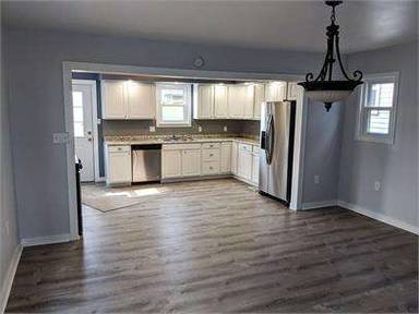 Main picture of 517 Franklin Ave